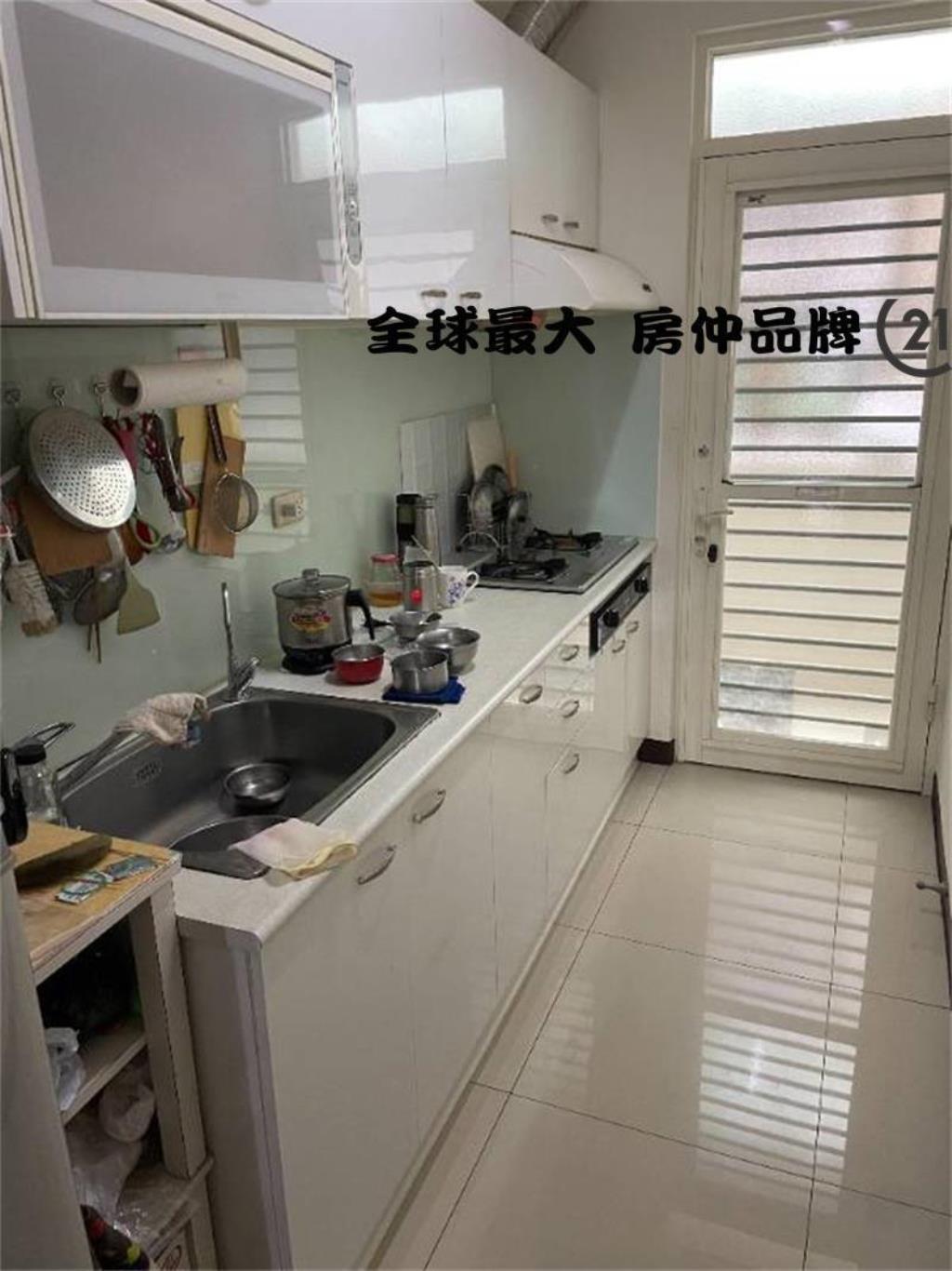 ㊝三民邊間獨戶三樓