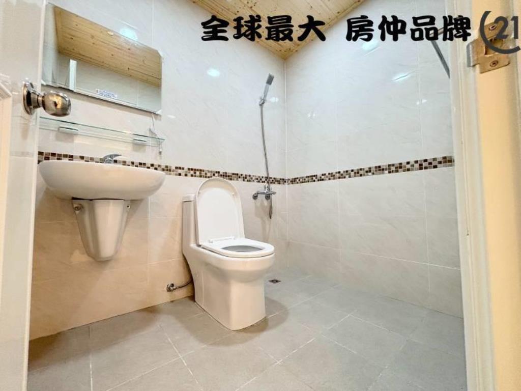 ㊝環球旁方正美三樓