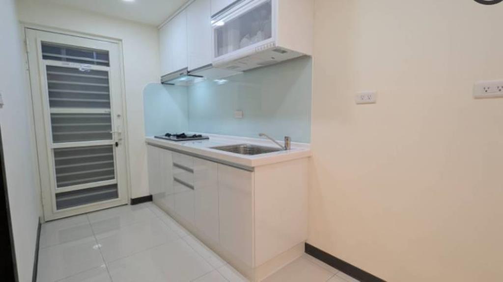 ㊝國光方正美妝二樓