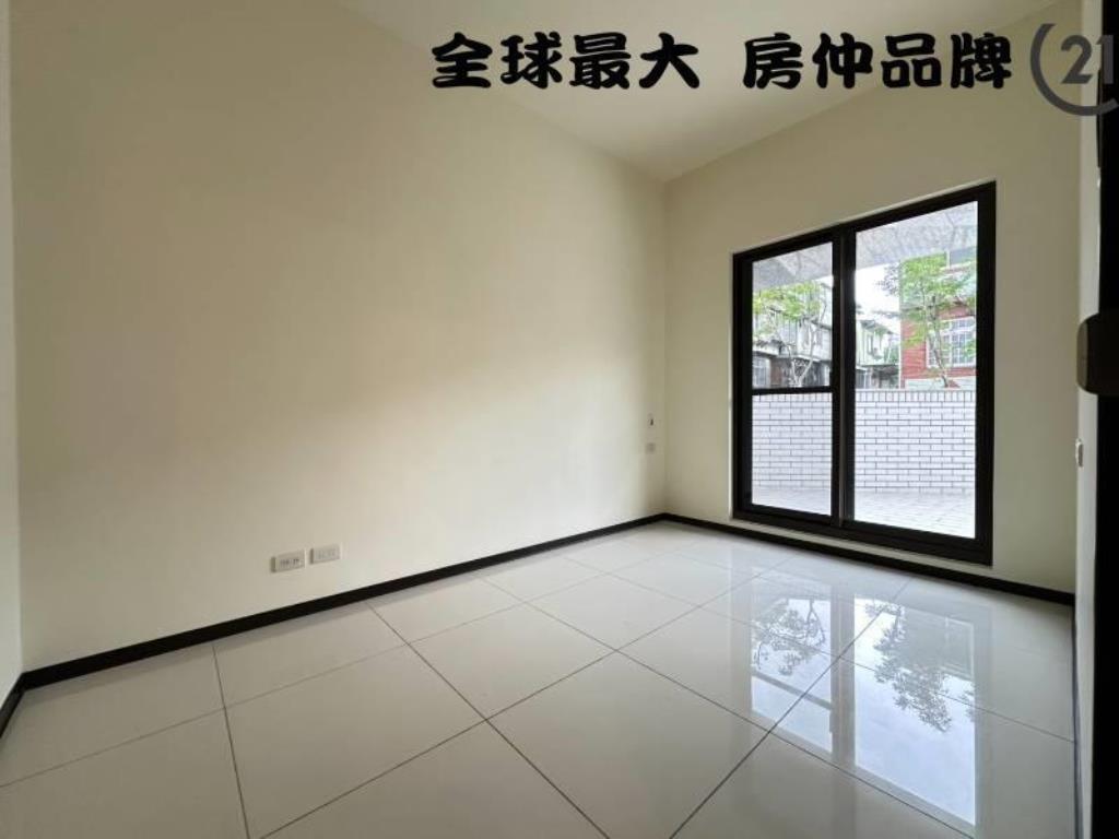 ㊝日健芯大露台二房