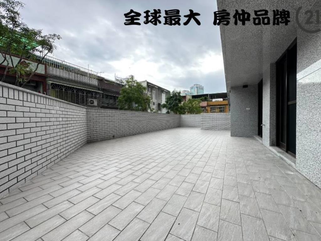 ㊝日健芯大露台二房