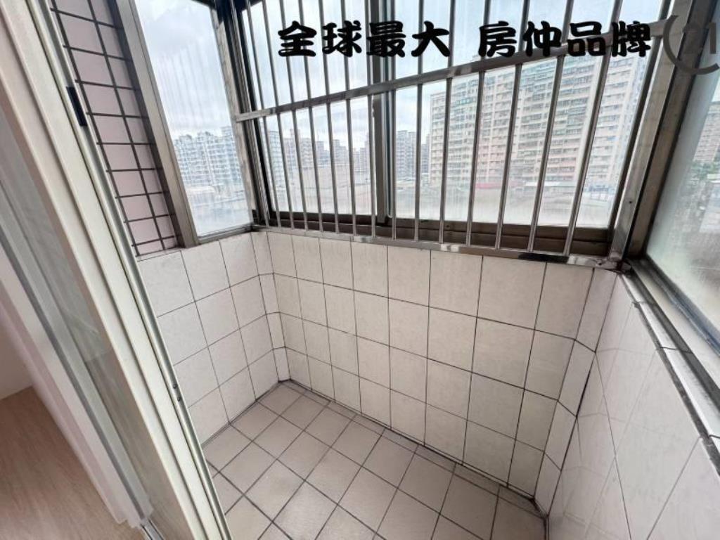 ㊝海山捷運精美三房車