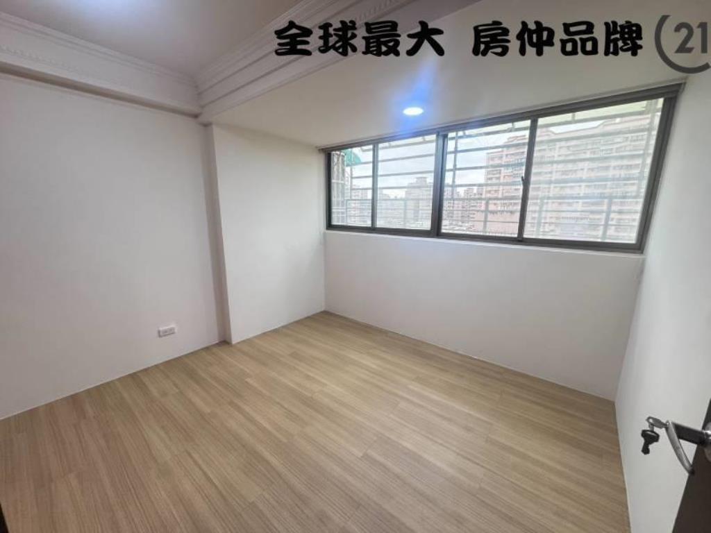 ㊝海山捷運電梯三房