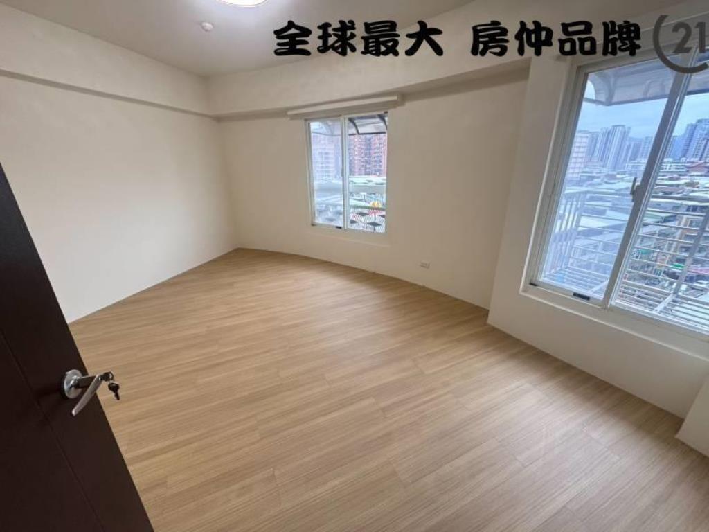 ㊝海山捷運電梯三房