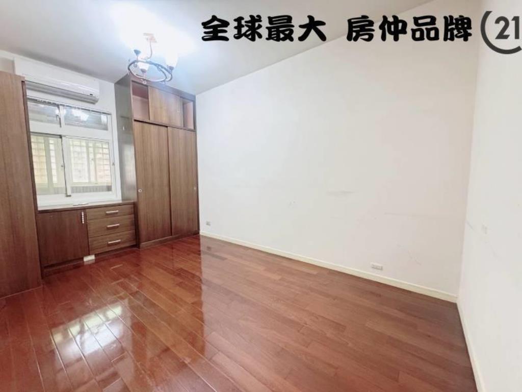 ㊝新埔捷運大四房車