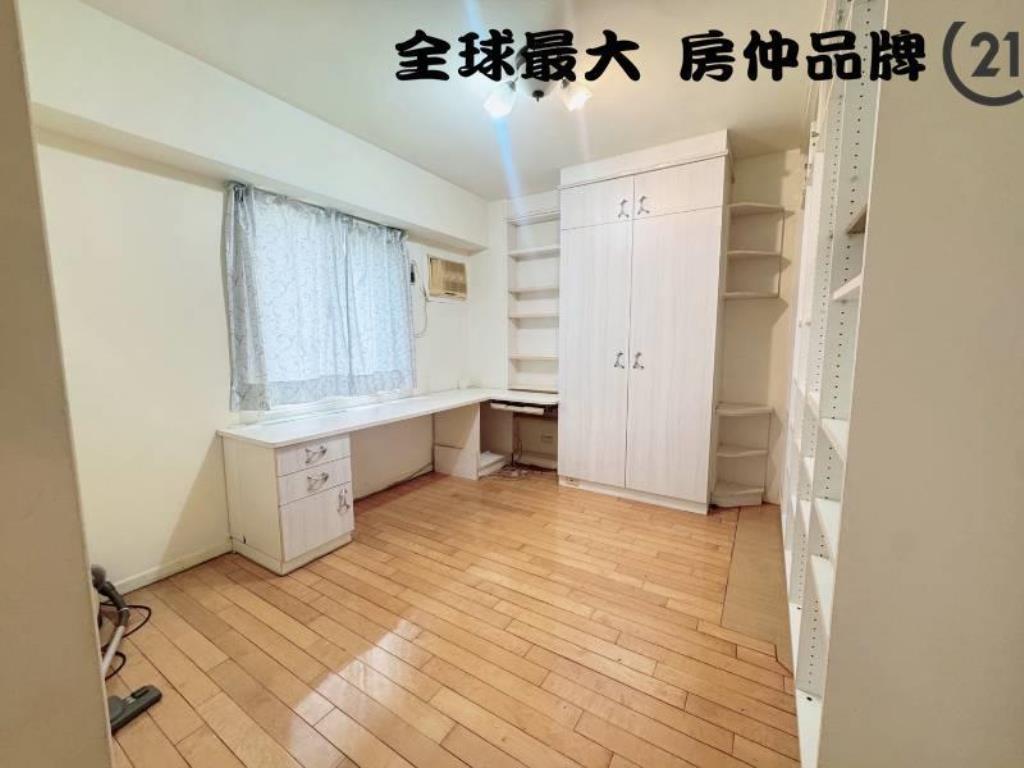 ㊝新埔捷運大四房車