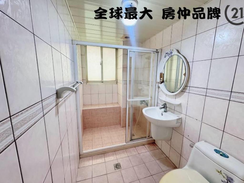 ㊝新埔捷運大四房車