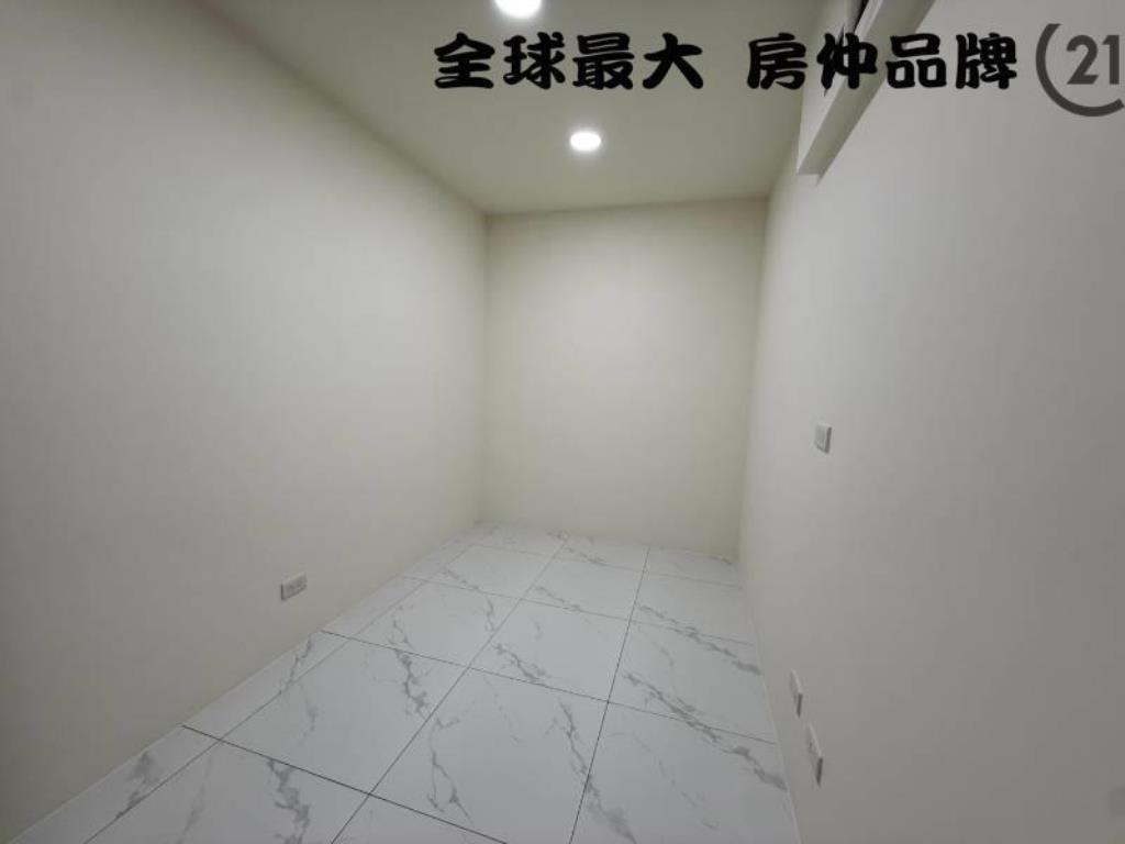 ㊝中和高中捷運美三房