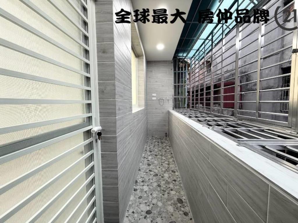 ㊝中和高中捷運美三房