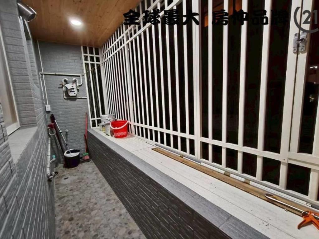 ㊝自由路全新裝璜美寓