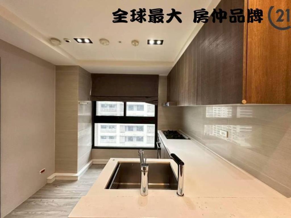 ㊝三輝歌劇苑二房車