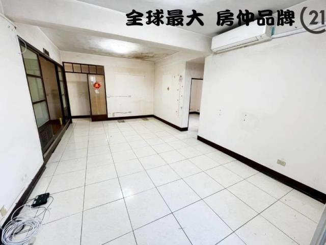 ㊝江翠捷運邊間三樓