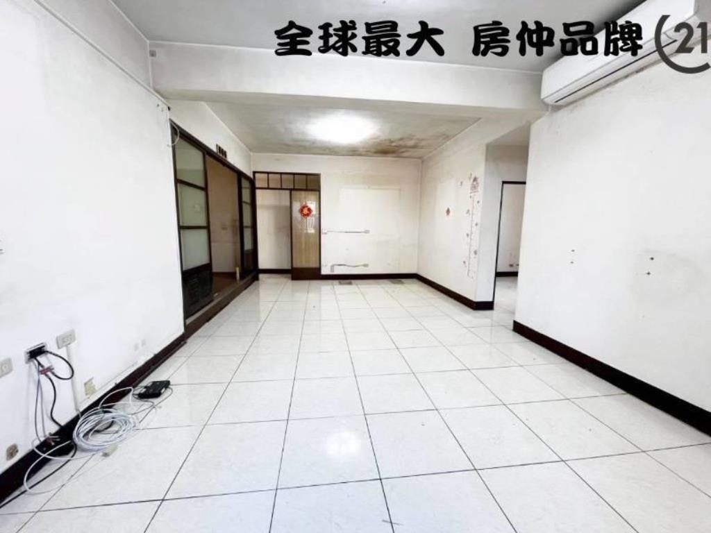 ㊝江翠捷運邊間三樓