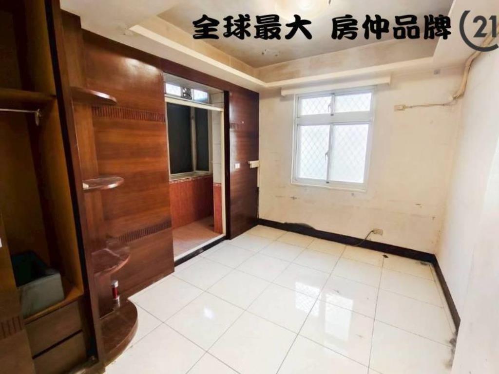 ㊝江翠捷運邊間三樓