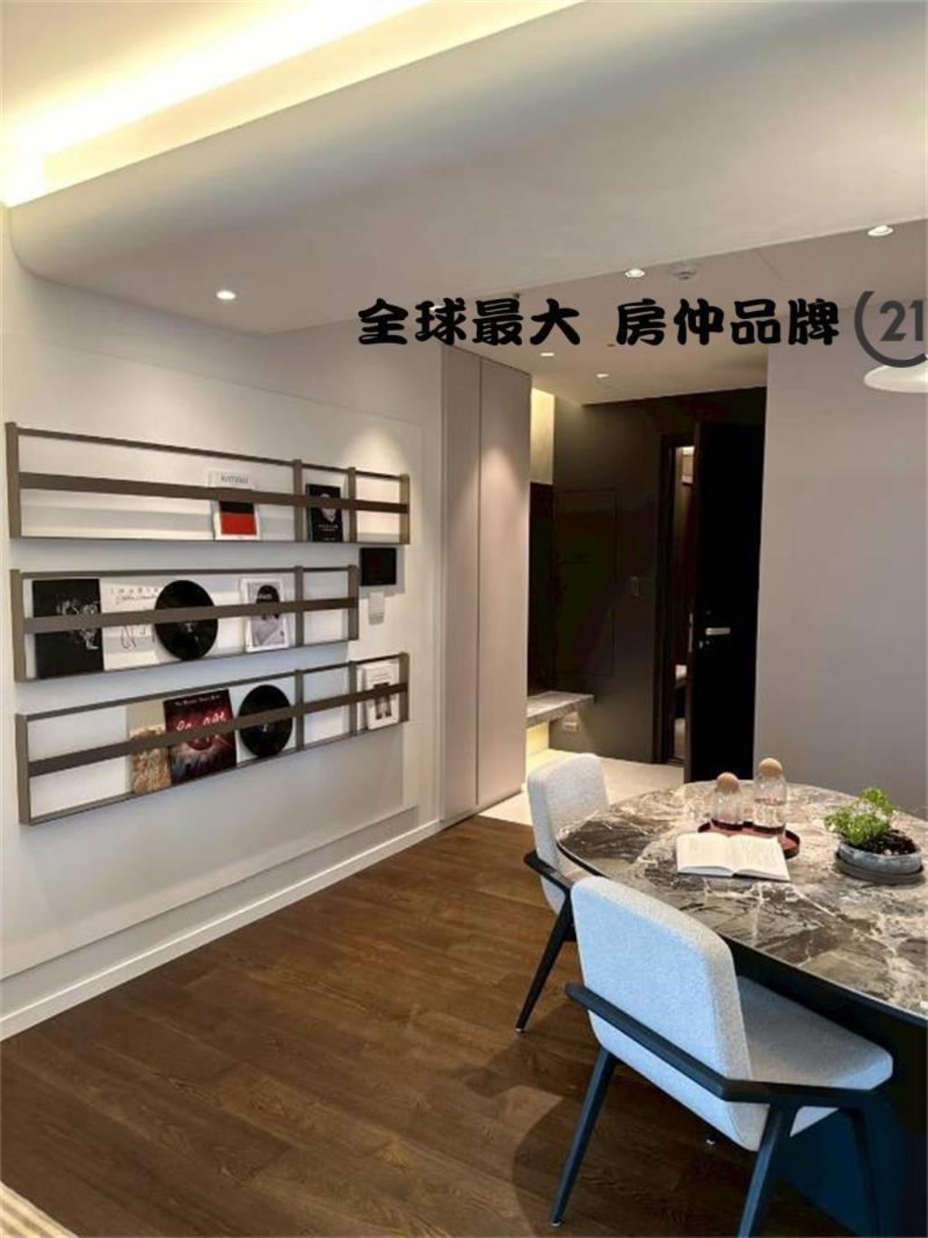 ㊝榮群擎川景觀三房車