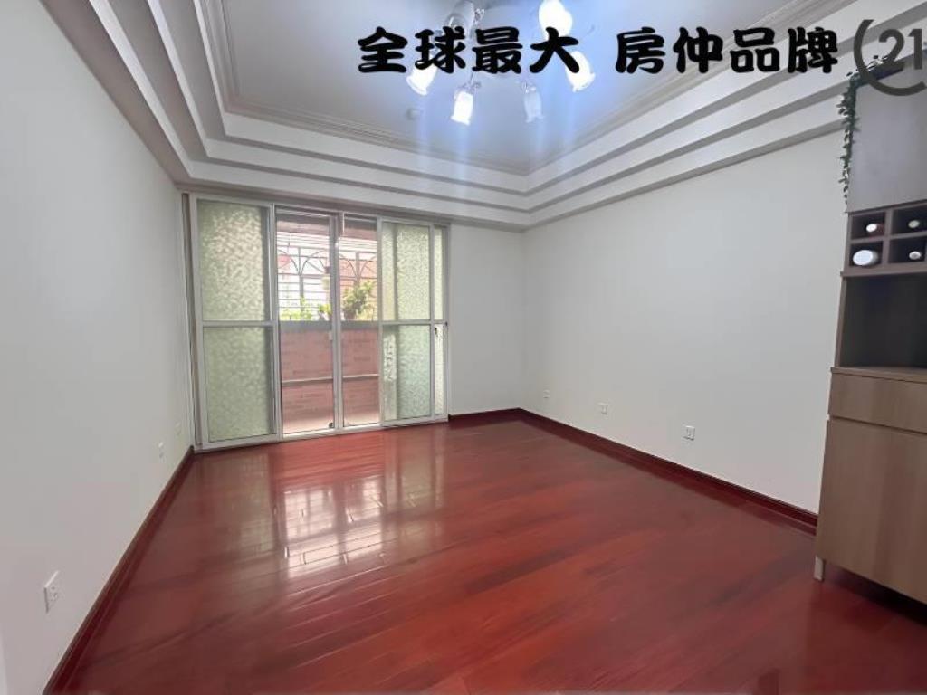 ㊝三民高中三房車位