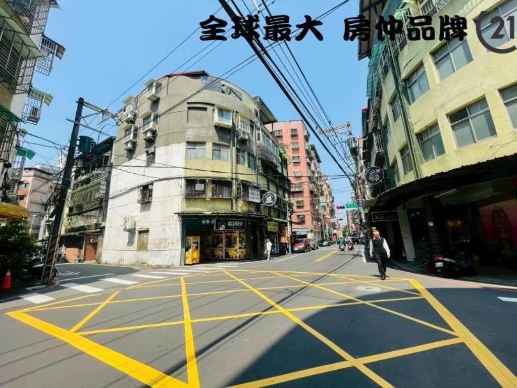 ㊝近萬大線公寓三樓