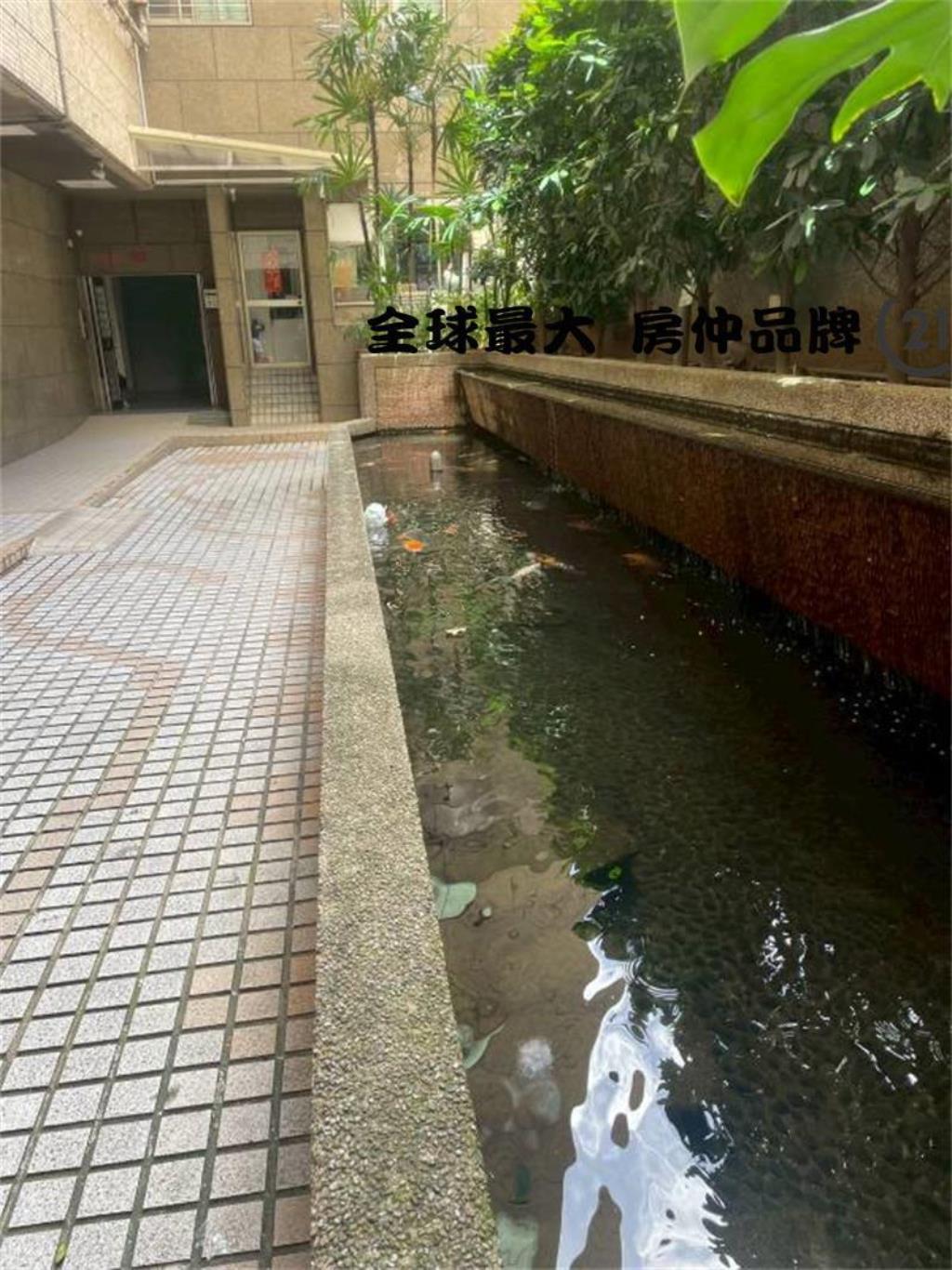 ㊝西門捷運美屋
