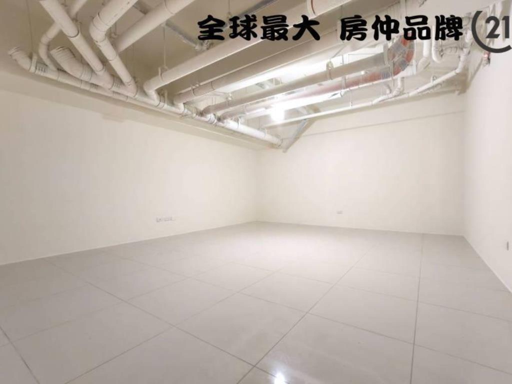 ㊝樂華商圈挑高金店
