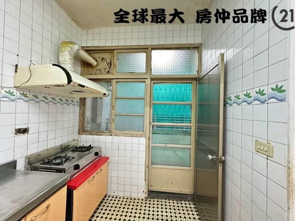 ㊝僑一前後陽台三樓