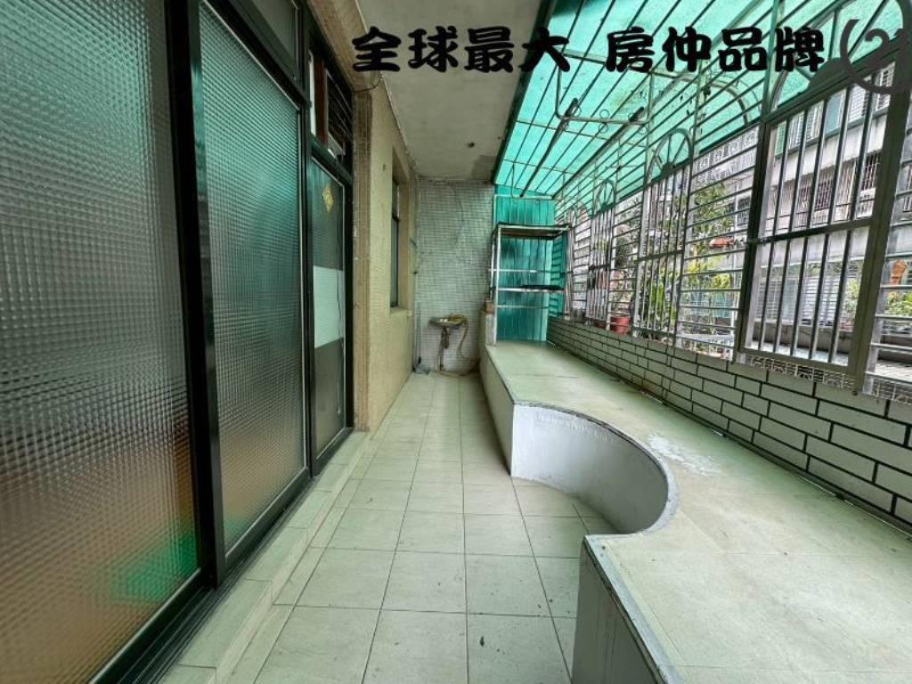 ㊝僑一前後陽台三樓