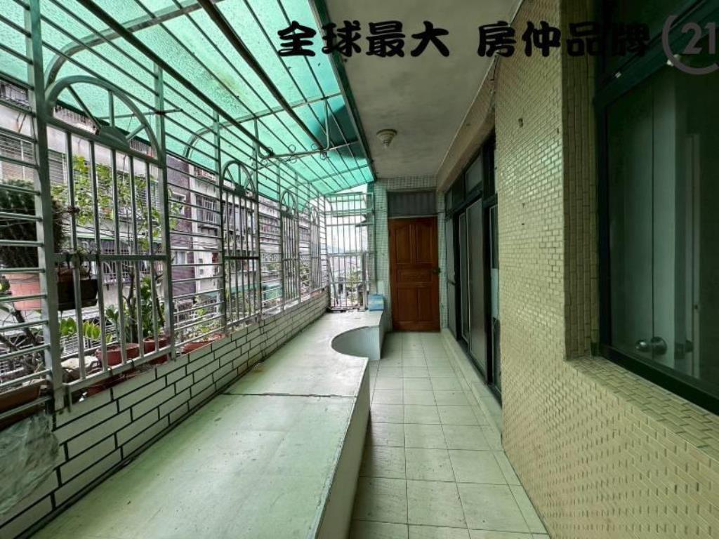 ㊝僑一前後陽台三樓