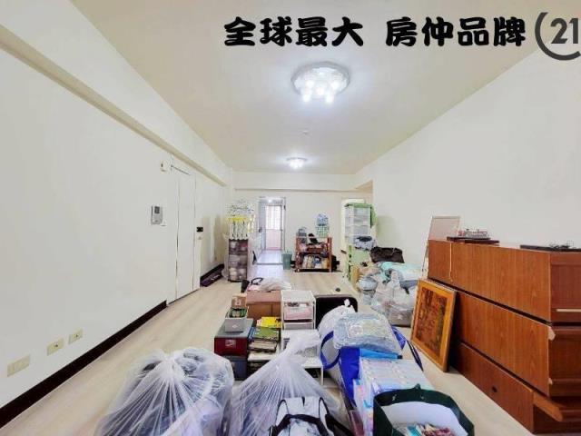 ㊝佳瑪商圈邊間漂亮三房車