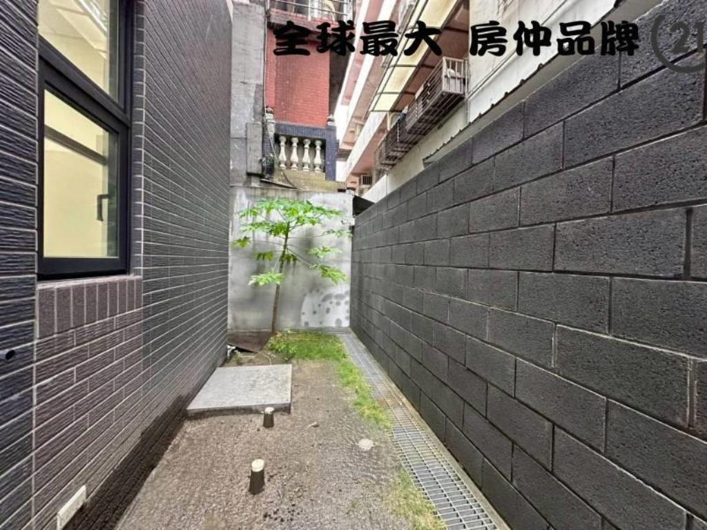 ㊝府中捷運挑高一樓