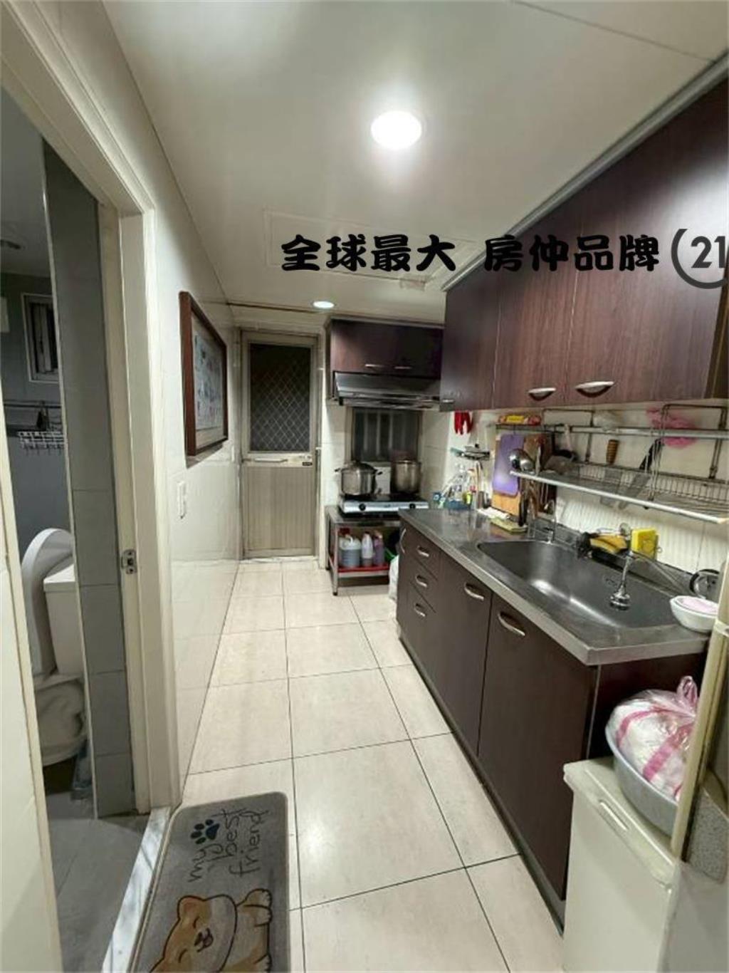 ㊝板橋車站旁稀有一樓金店面