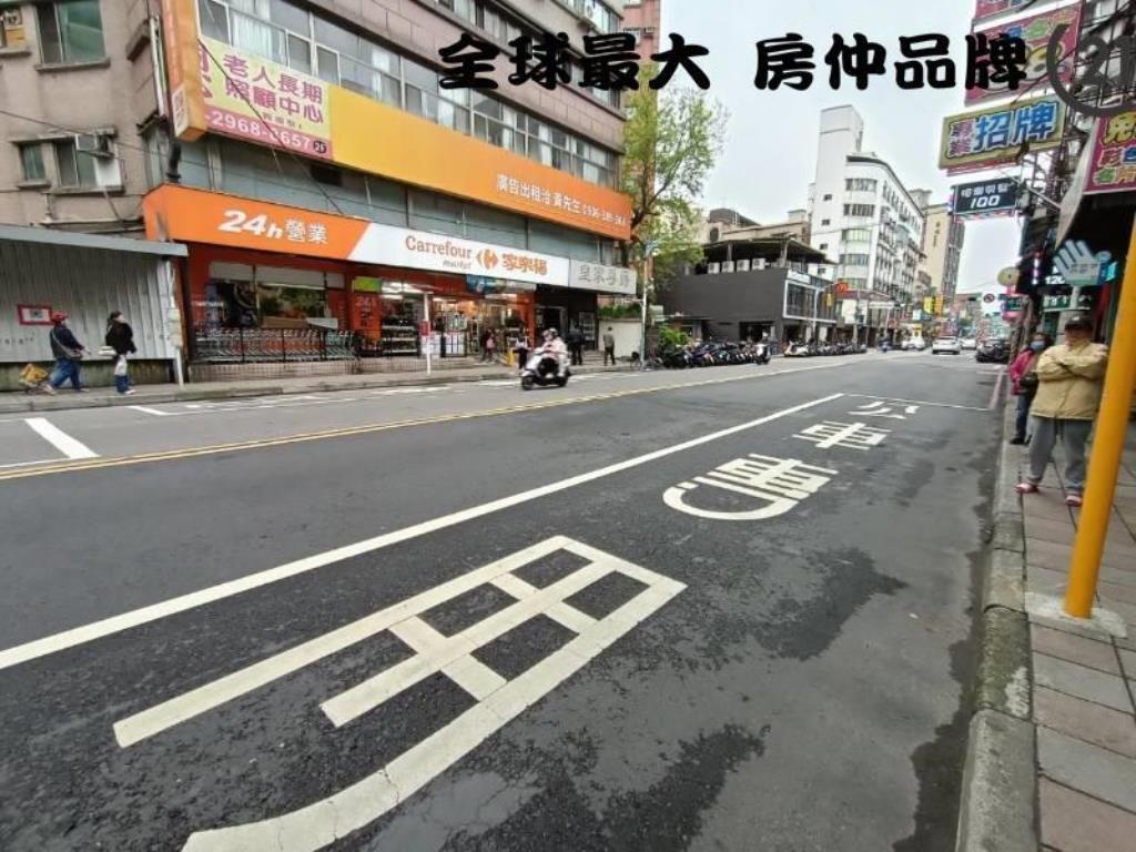 ㊝財神旺旺來金店面