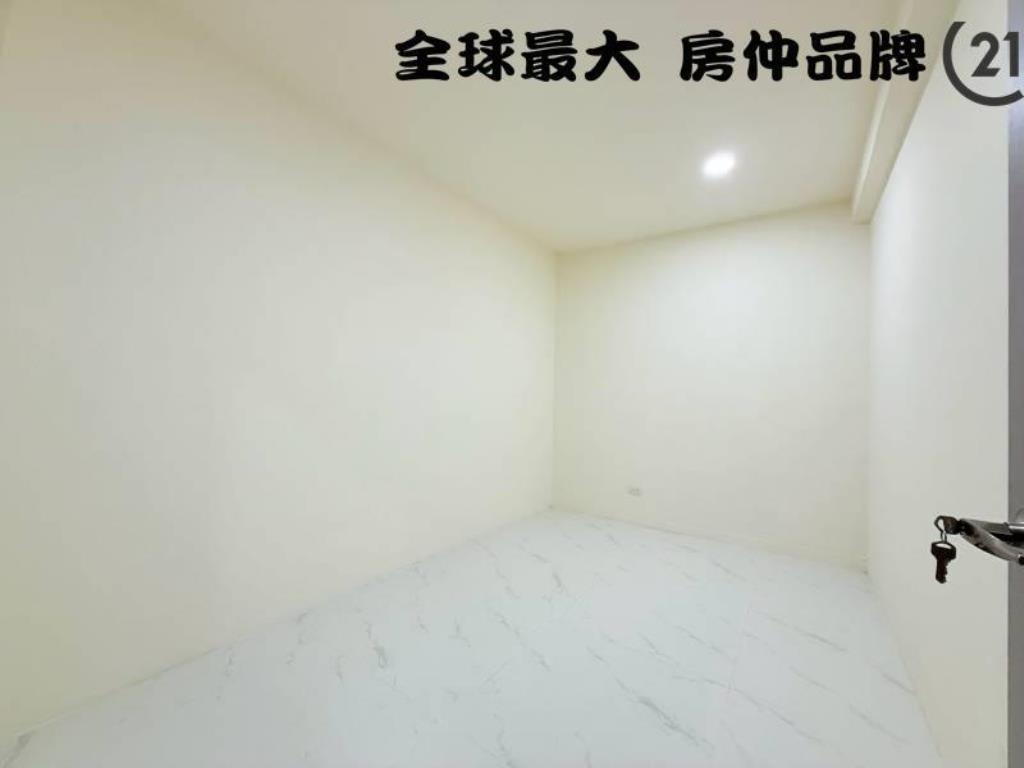 ㊝三重集美商圈露台二樓