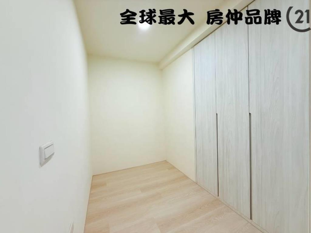 ㊝三重集美商圈露台二樓