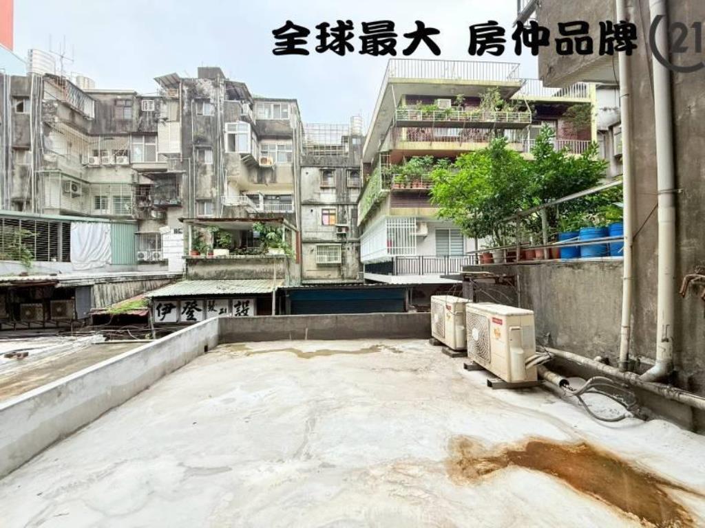 ㊝三重集美商圈露台二樓