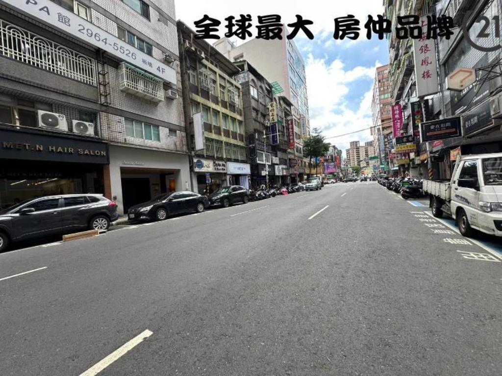 ㊝府中捷運電梯三房