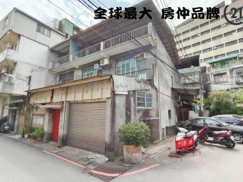㊝府中捷運二棟雙拼透天屋