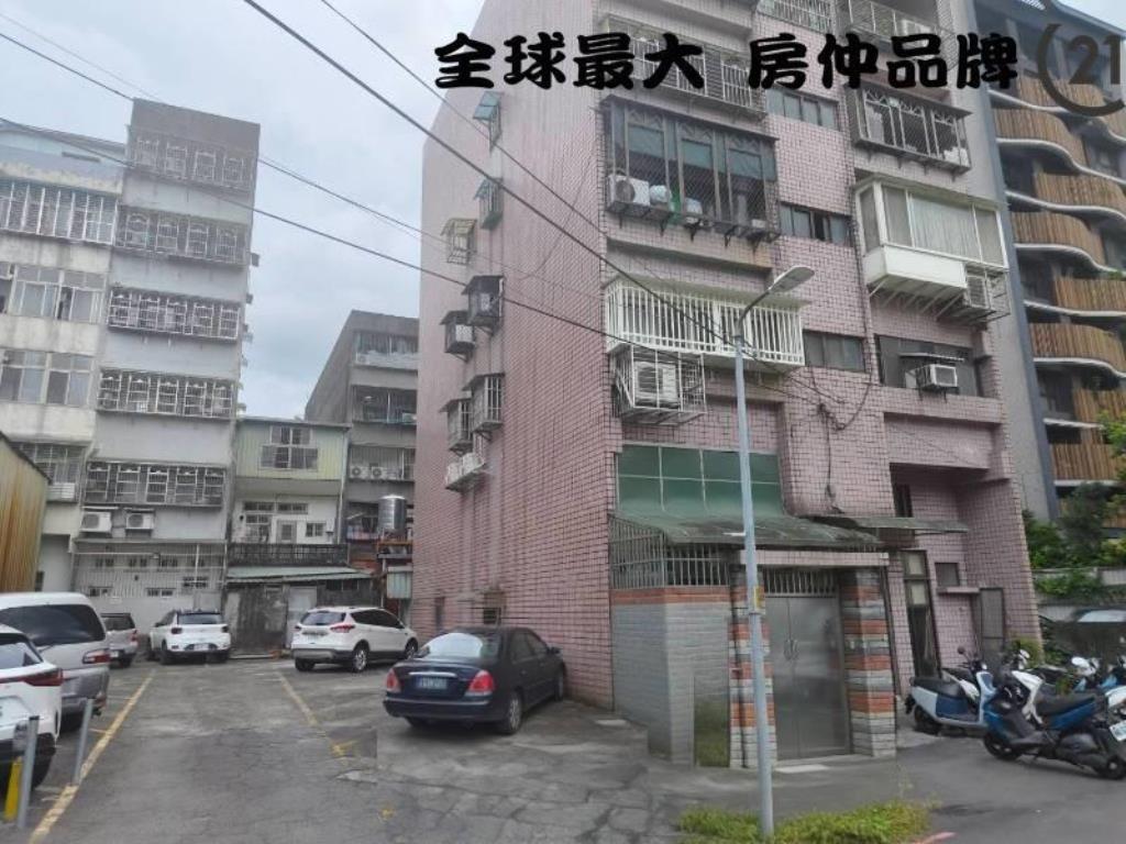 ㊝頂埔捷運挑高可停車一樓