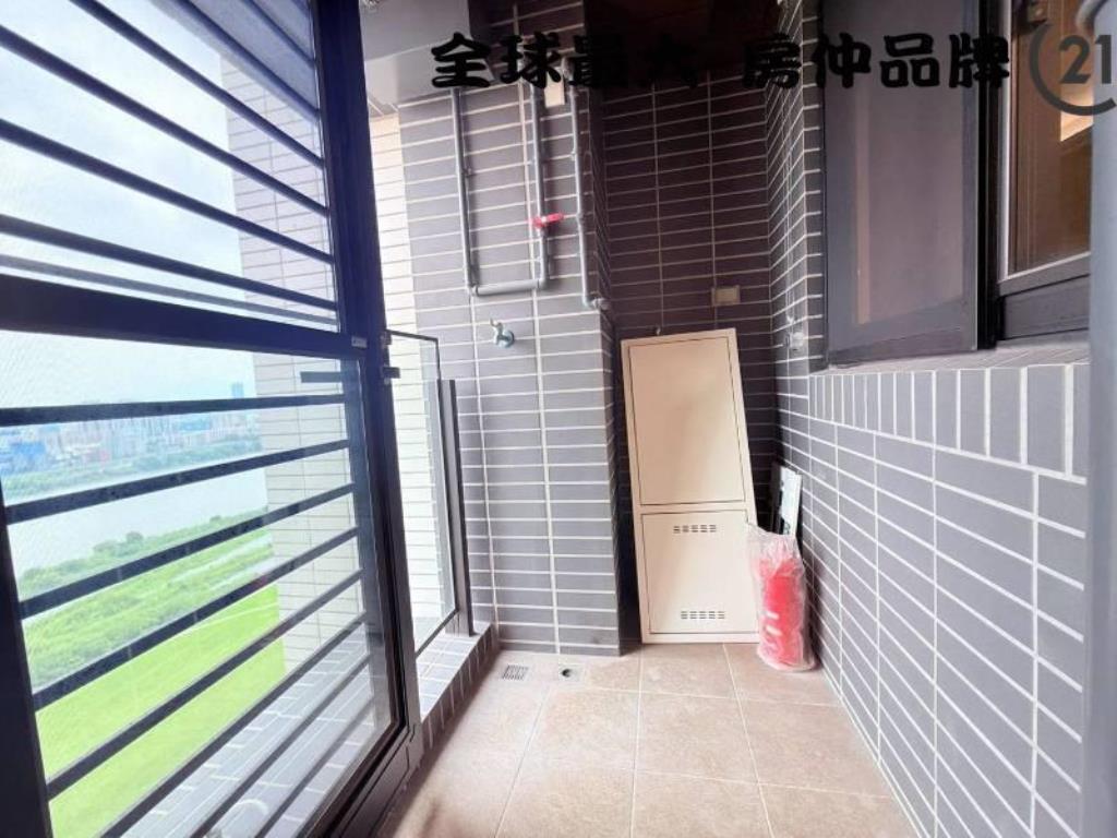 ㊝河景高樓美二房車