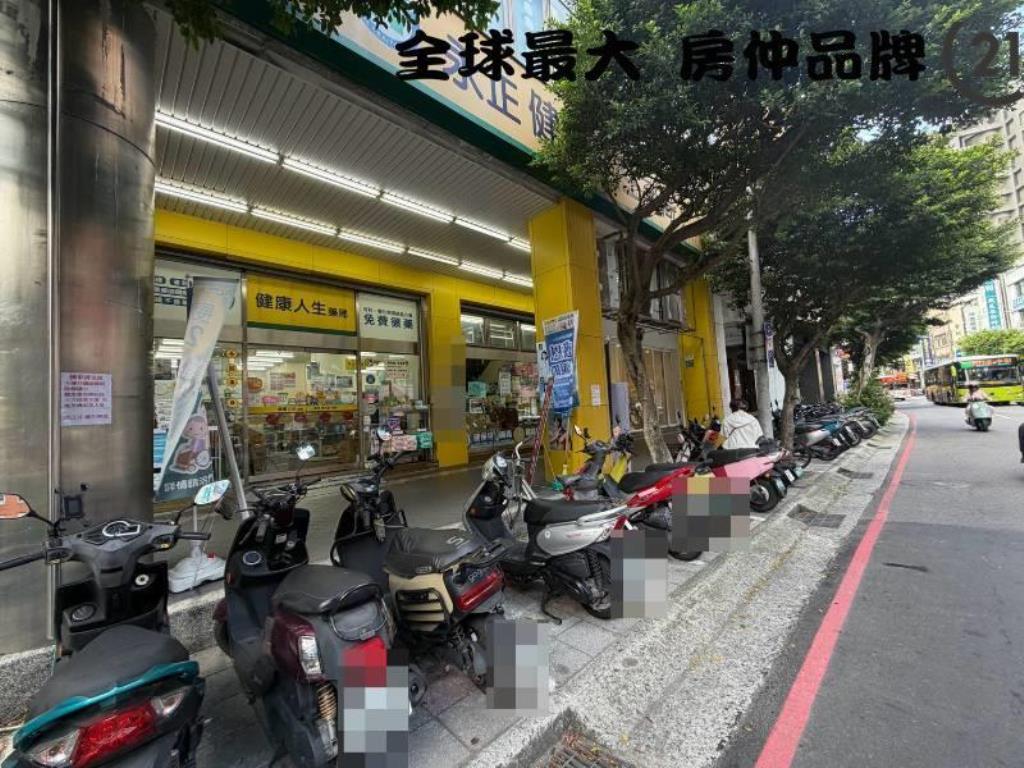㊝君臨天下稀有釋出金店面