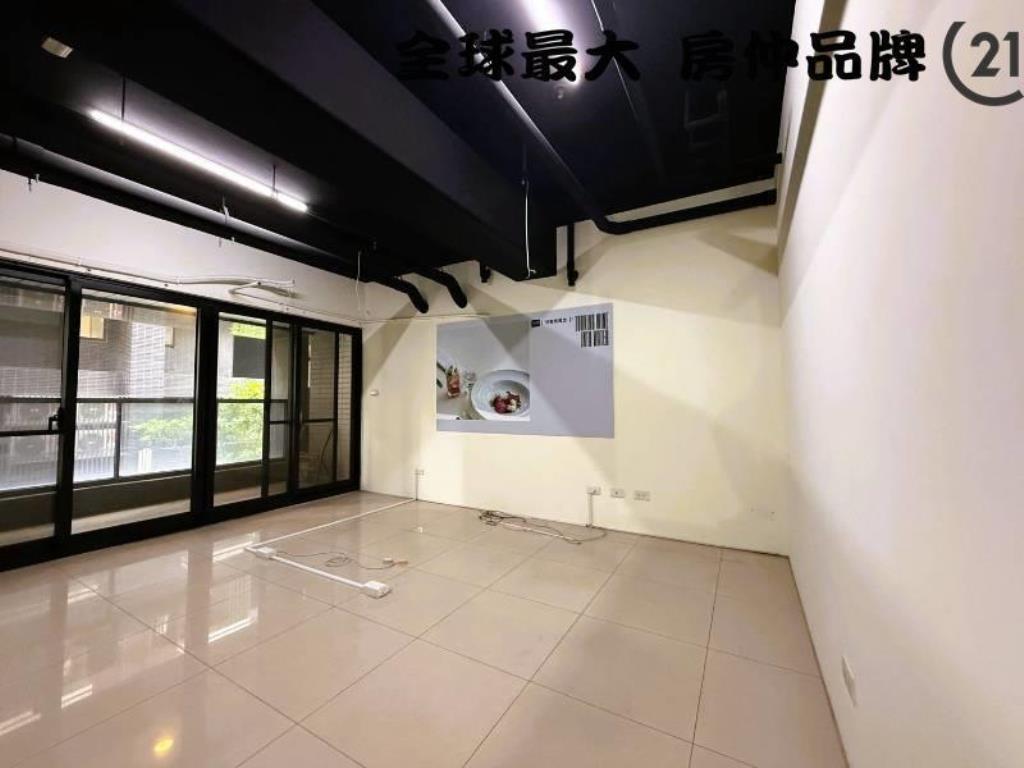 ㊝藝文特區翠峰金店面B