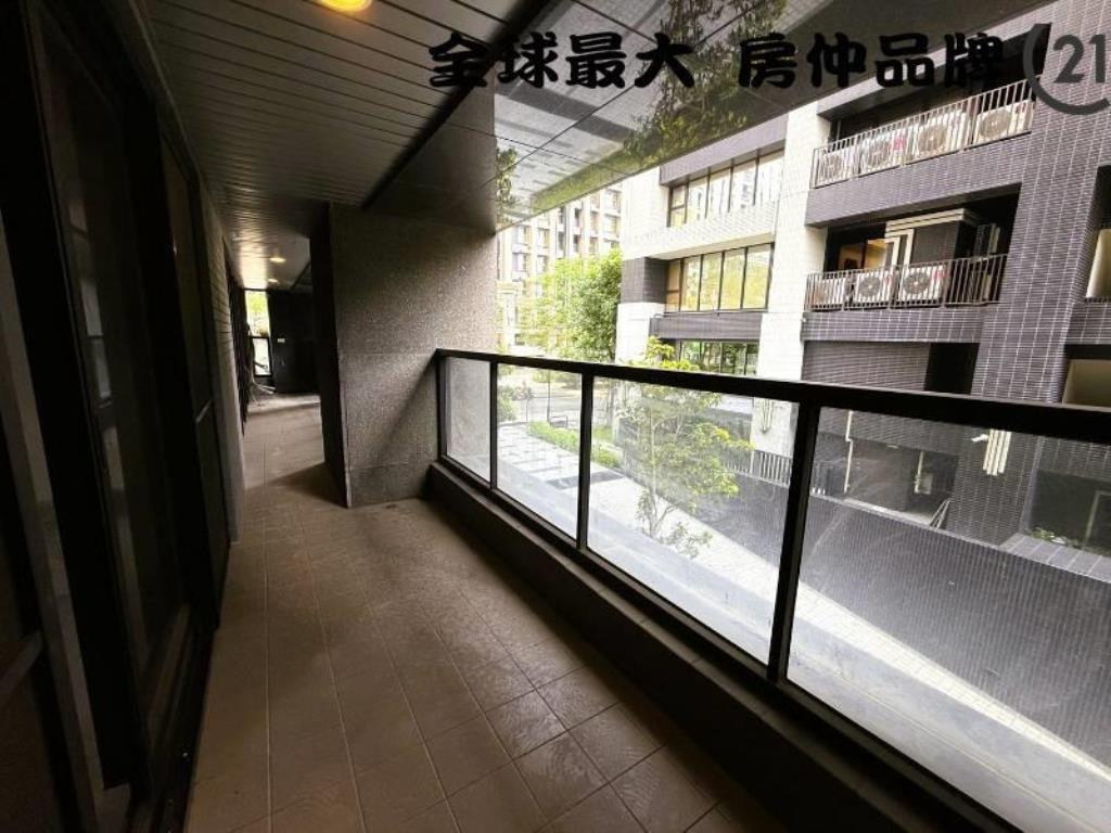 ㊝藝文特區翠峰金店面B