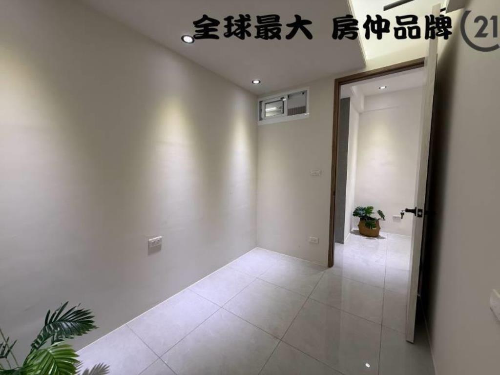 ㊝裕民稀有三樓美寓