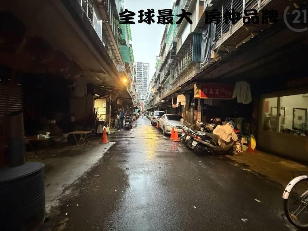 ㊝裕民稀有三樓美寓
