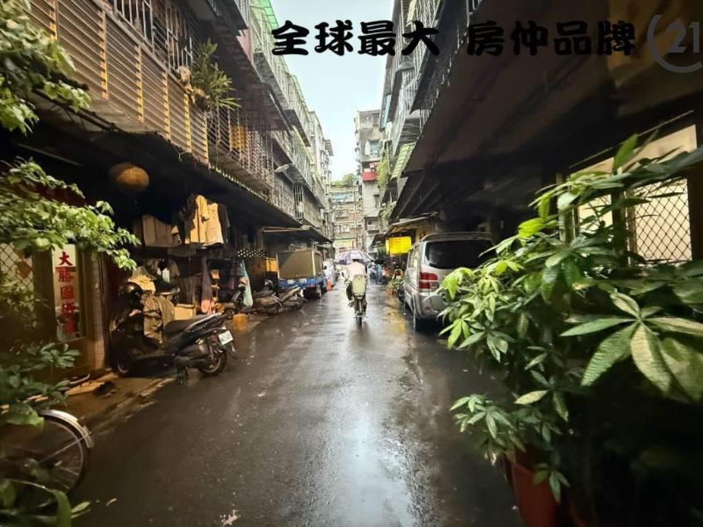 ㊝裕民稀有三樓美寓
