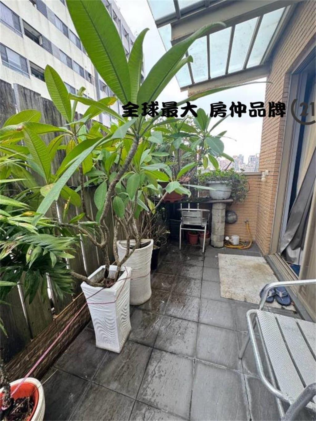 ㊝捷運時尚衣蝶露台戶(P)