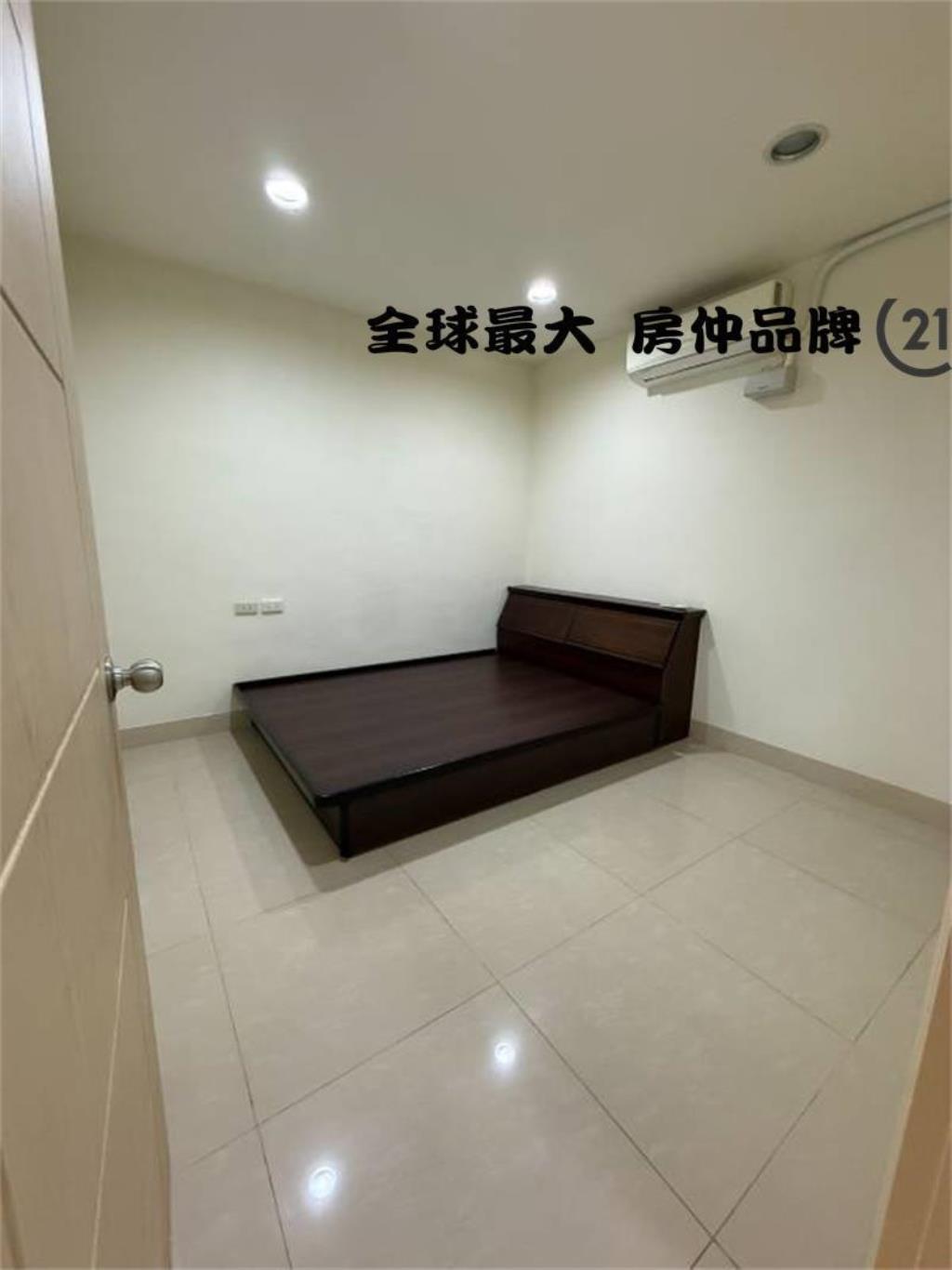 ㊝民有街三樓 