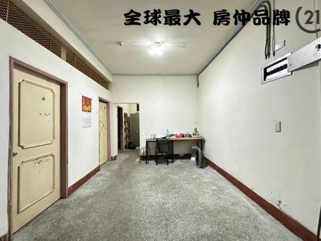 ㊝重慶國中好停車一樓