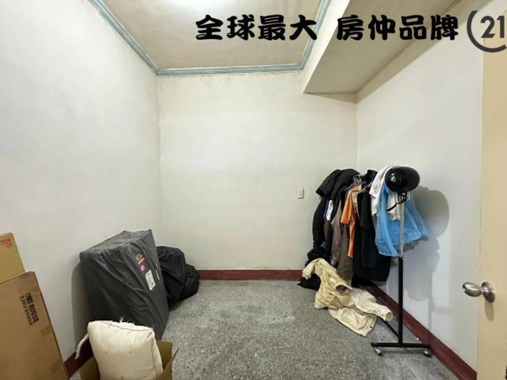 ㊝重慶國中好停車一樓