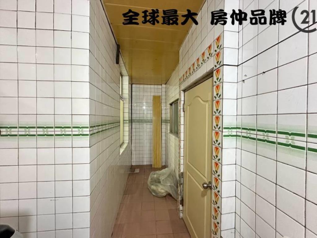 ㊝重慶國中好停車一樓