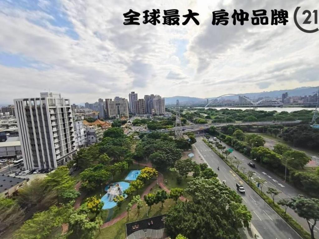 ㊝立信御景河景三房車11樓