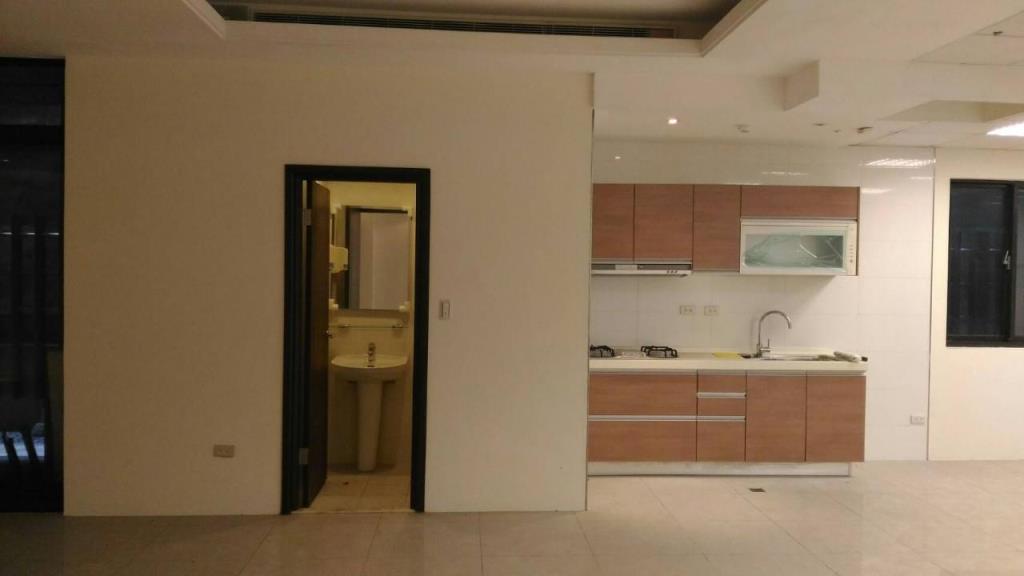 遠雄集美住辦金店面